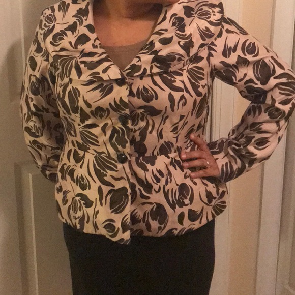 Black and Tan Collared Peplum Suit Jacket - Picture 4 of 4